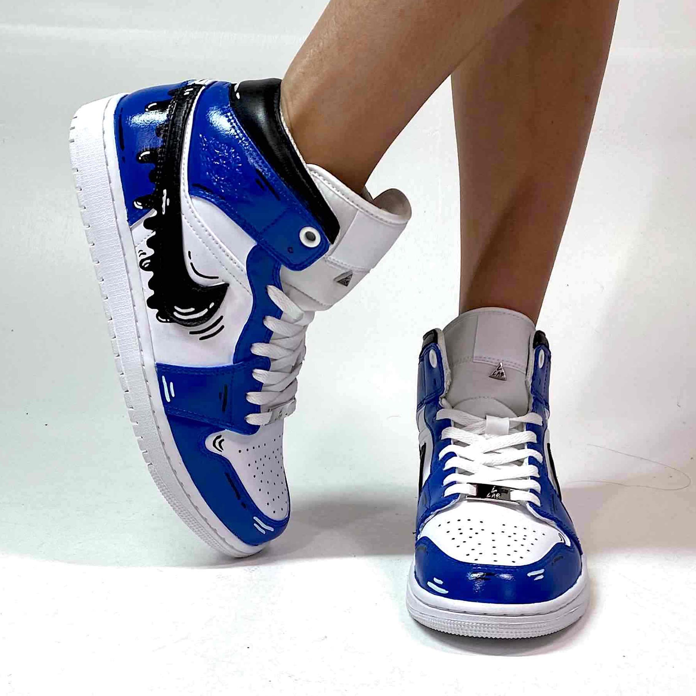 Nike Jordan 1 Custom Cartoon Dipinta A Mano Blu e Nero, Swoosh Goccia