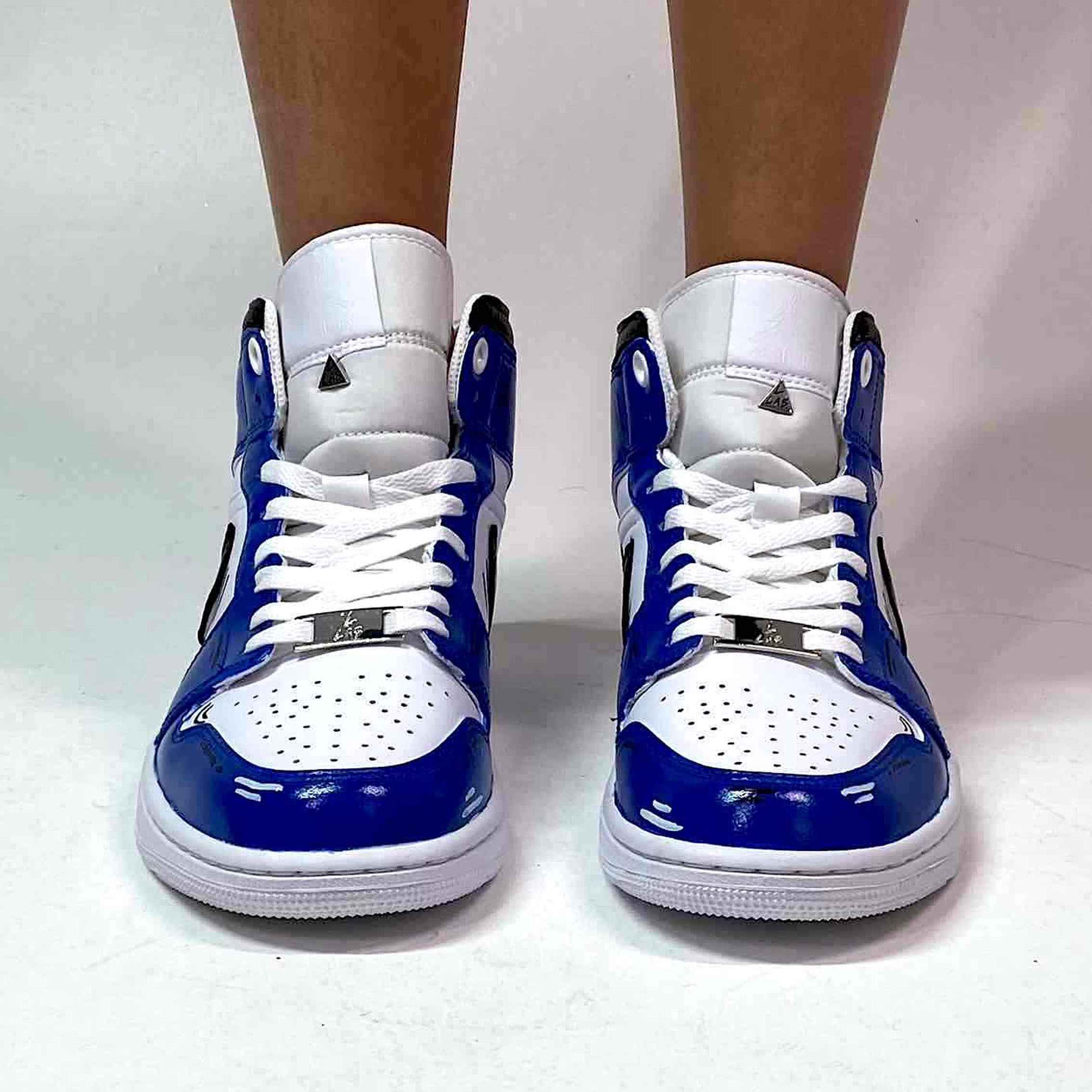 Nike Jordan 1 Custom Cartoon Dipinta A Mano Blu e Nero, Swoosh Goccia
