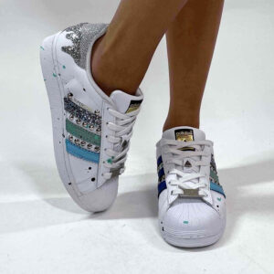 Adidas Superstar Personalizzate Glitter e Borchie Azzurro Tempesta