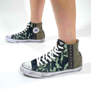 Converse All Star Personalizzate Camouflage e Borchie