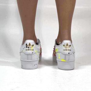 Adidas Superstar Bold Personalizzate Bande in Glitter Giallo Fluo e Bande Fuxia, Sporcatura Nera e Giallo Fluo