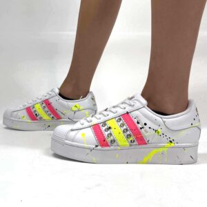 Adidas Superstar Bold Personalizzate Bande in Glitter Giallo Fluo e Bande Fuxia, Sporcatura Nera e Giallo Fluo