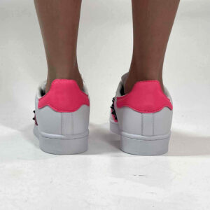 Adidas Superstar Personalizzate Fucsia, Nero e Borchie Nere