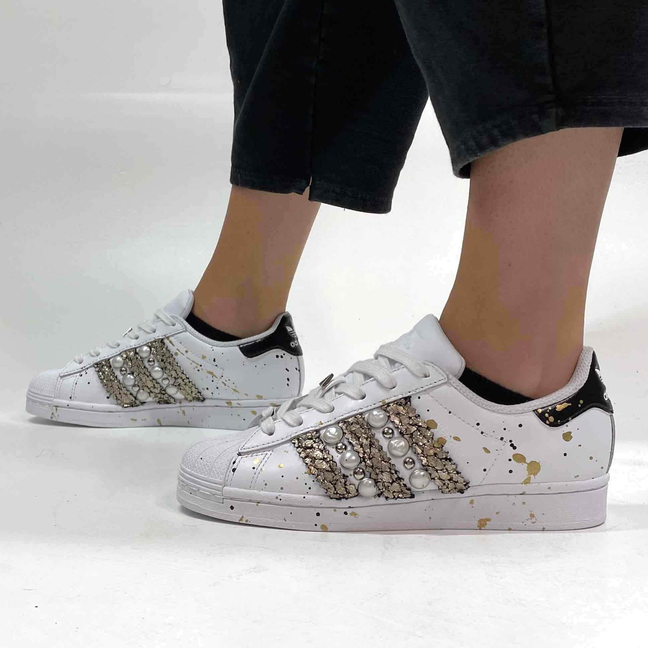 Adidas superstar tigrate sale