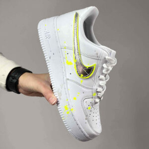 Nike Air Force One Custom Baffo Argento con contorno Giallo Fluo e sporcatura Giallo fluo e Argento