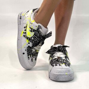 Nike Air Force One Custom Bandana Nera e Sporcatura Nera e Giallo Fluo