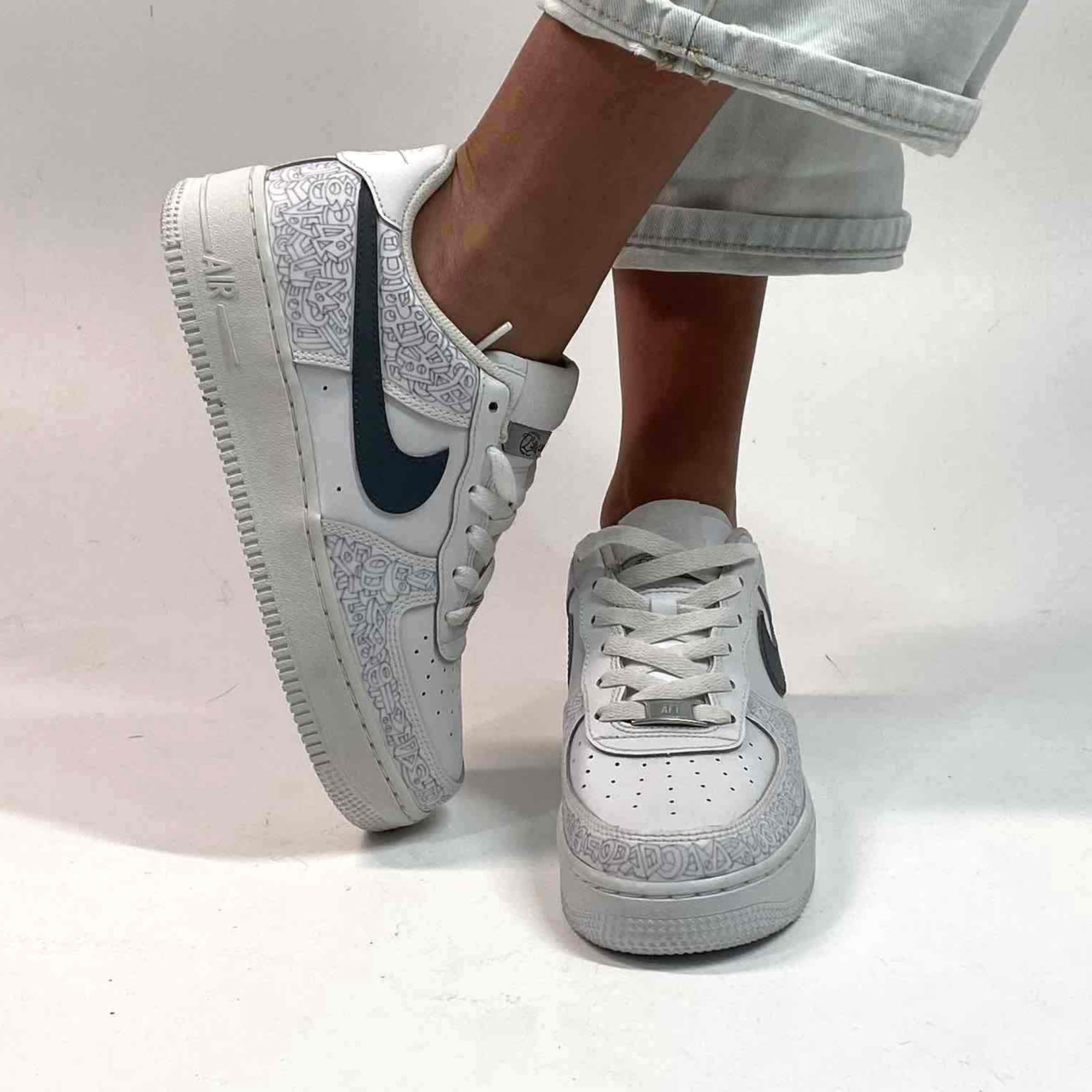 Nike Air Force One Custom Low Byro Art Collection – Julie