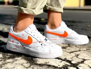 Nike Air Force One Custom Baffo Arancio Dirty Nike Air Force One Custom Baffo Arancio Dirty