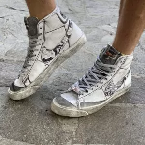 Nike Blazer Customized Délavé Con Swoosh Squamato