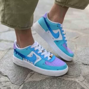 Nike Air Force One Custom Cartoon Dipinte A Mano Azzurro e Lilla, Swoosh Gocce Cadenti