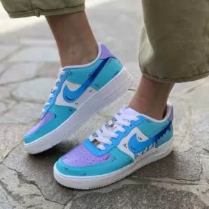 Nike Air Force One Custom Cartoon Dipinte A Mano Azzurro e Lilla, Swoosh Gocce Cadenti