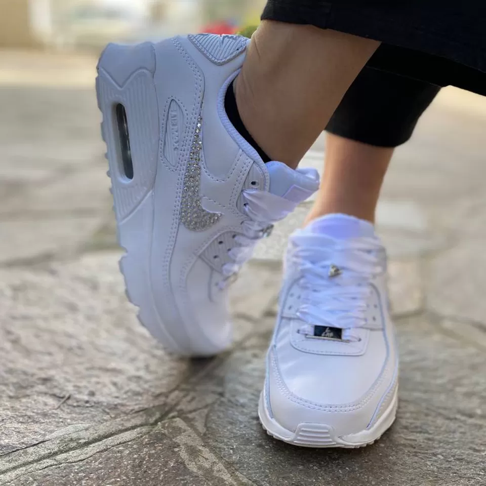 Custom Air Max Swoosh Strass e Lacci Raso