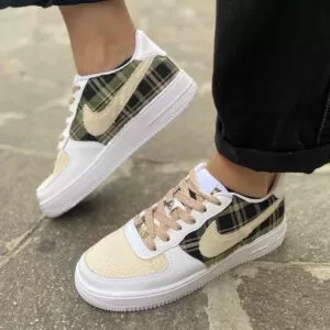 Nike Air Force 1 Custom Scozzese Verde Rosa e Swoosh Ciniglia