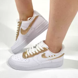 Nike Air Force 1 Custom Doppio Swoosh Oro e Glitter Bianco e Borchie Oro