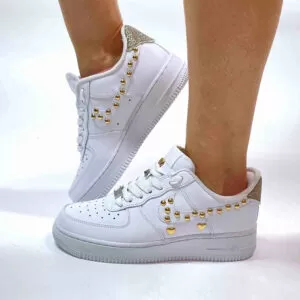 Nike Air Force 1 Custom Glitter e Borchie Oro