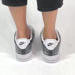 Nike Air Force One Custom Cartoon Dipinte A Mano Nero e Grigio